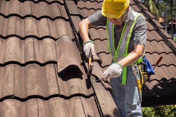 The Benefits of Roof Replacement Over Repair in San Antonio